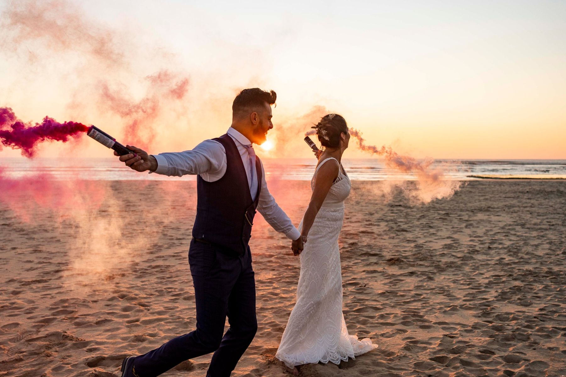 Maxence & Julie, Plage du Veillon, Vendée, photo 9 sur 12